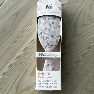 LoveShackFancy x Wet Brush Original Detangler